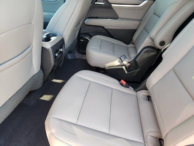 2026 GMC Acadia FWD Elevation