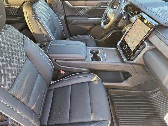 2026 GMC Acadia FWD Denali