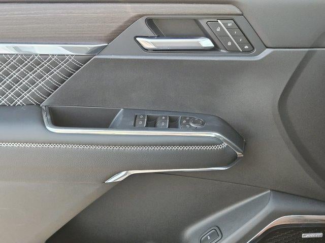2026 GMC Acadia FWD Denali