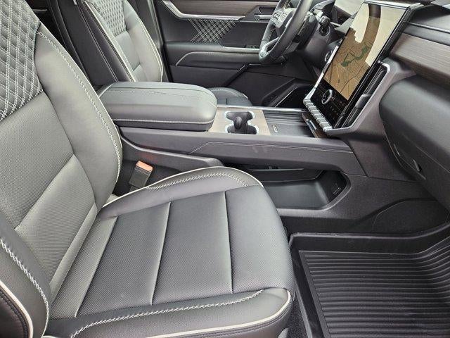 2026 GMC Acadia FWD Denali