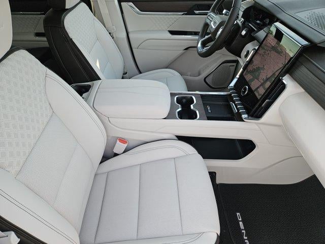 2027 GMC Acadia FWD Denali