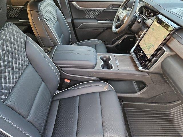 2026 GMC Acadia FWD Denali