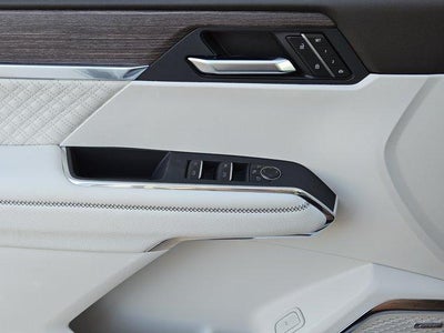 2027 GMC Acadia FWD Denali