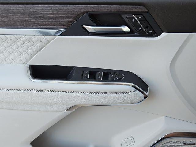 2027 GMC Acadia FWD Denali