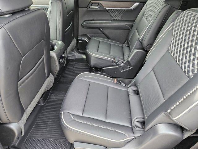 2026 GMC Acadia FWD Denali