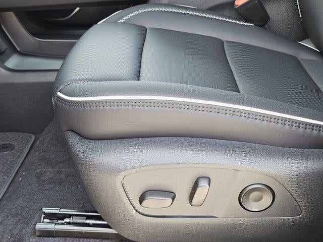 2026 GMC Acadia FWD Denali