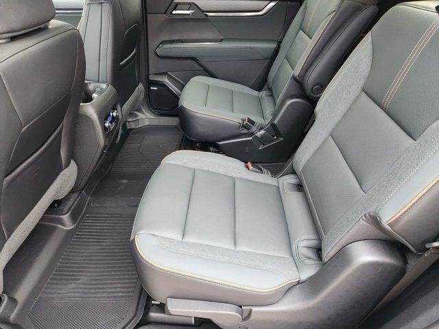 2026 GMC Acadia AWD AT4