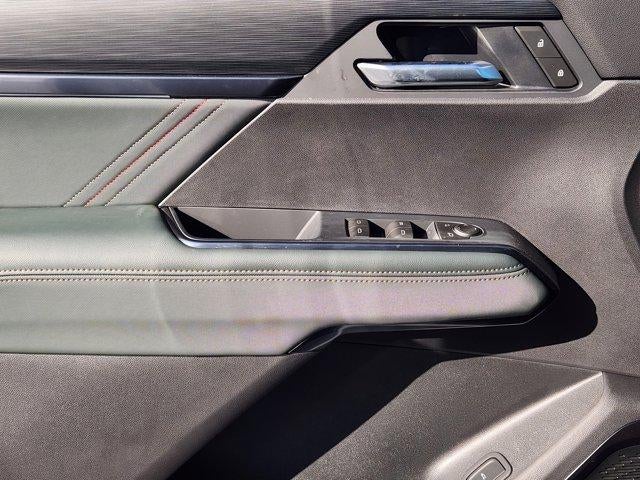 2026 GMC Acadia AWD AT4