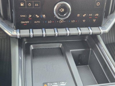 2026 GMC Acadia AWD AT4