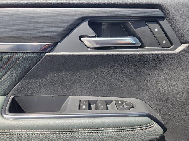 2026 GMC Acadia AWD AT4