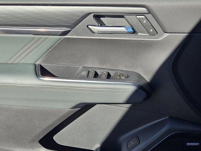 2026 GMC Acadia AWD AT4