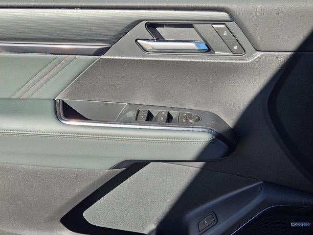 2026 GMC Acadia AWD AT4