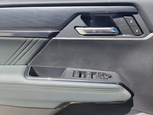 2026 GMC Acadia AWD AT4