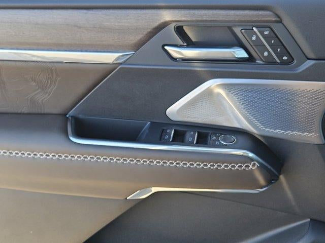 2026 GMC Acadia FWD Denali Ultimate