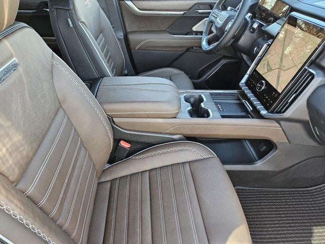 2026 GMC Acadia FWD Denali Ultimate