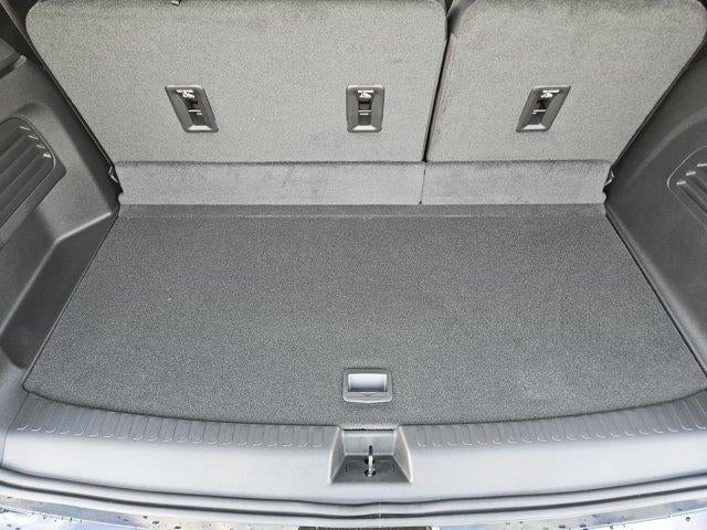 2027 GMC Acadia FWD Denali Ultimate