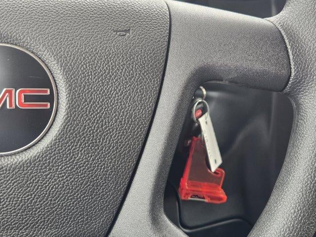 2025 GMC Savana Cargo 2500 Base