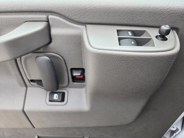 2025 GMC Savana Cargo 2500 Base