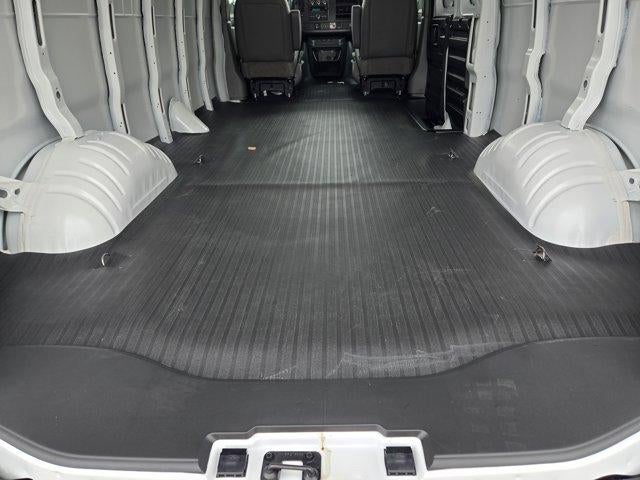 2025 GMC Savana Cargo 2500 Base