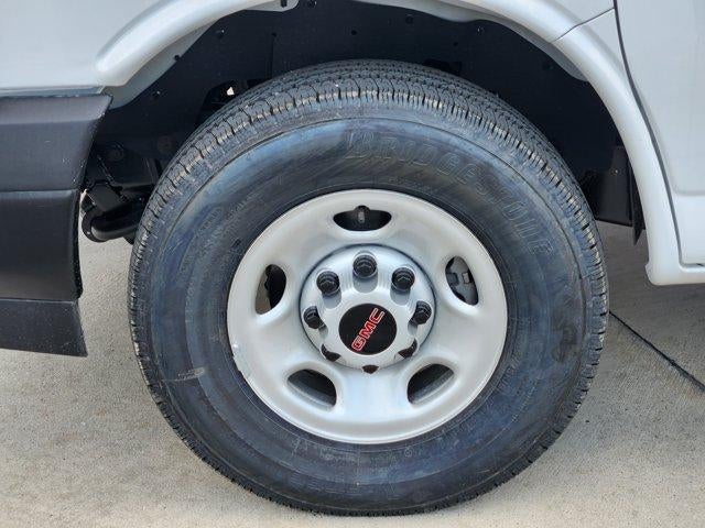 2025 GMC Savana Cargo 2500 Base