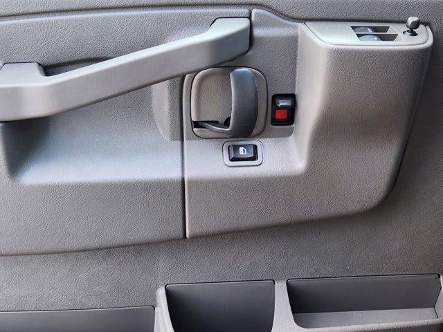 2025 GMC Savana Cargo 2500 Base