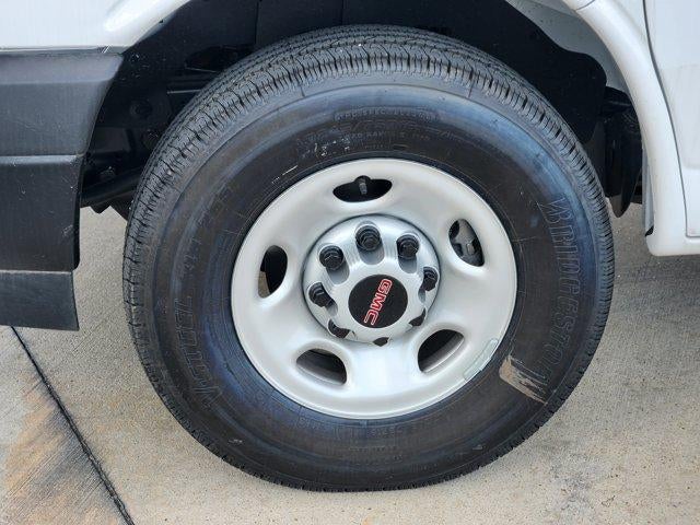 2025 GMC Savana Cargo 2500 Base