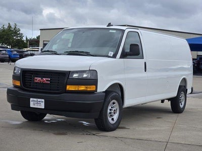 2025 GMC Savana Cargo 3500 Base