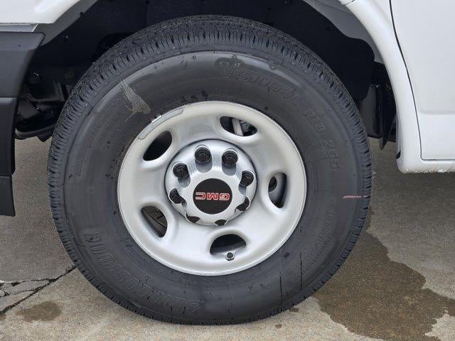 2025 GMC Savana Cargo 3500 Base