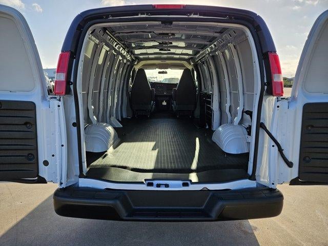 2026 GMC Savana Cargo Base