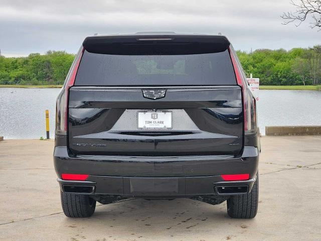 2022 Cadillac Escalade Luxury