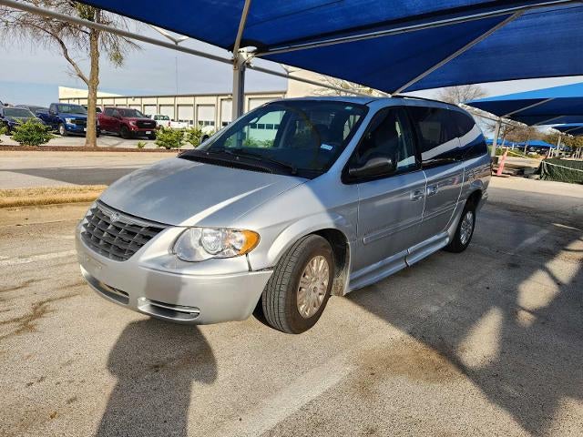 2007 Chrysler Town & Country LWB LX