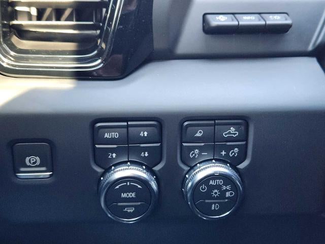 2024 GMC Sierra 1500 AT4X