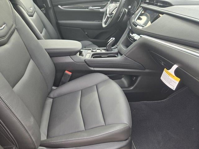 2025 Cadillac XT5 Sport