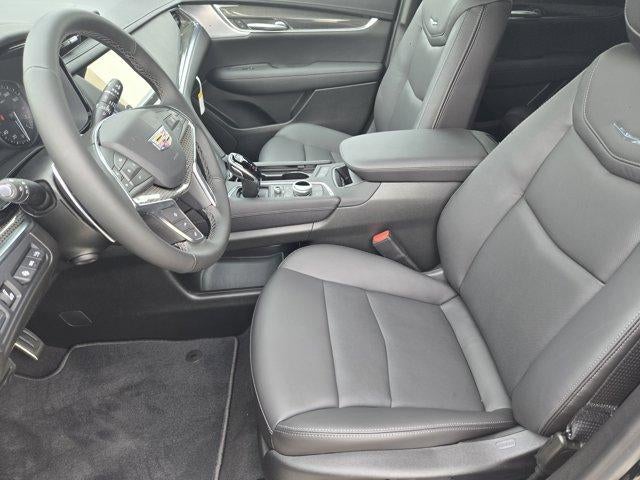 2025 Cadillac XT5 Sport