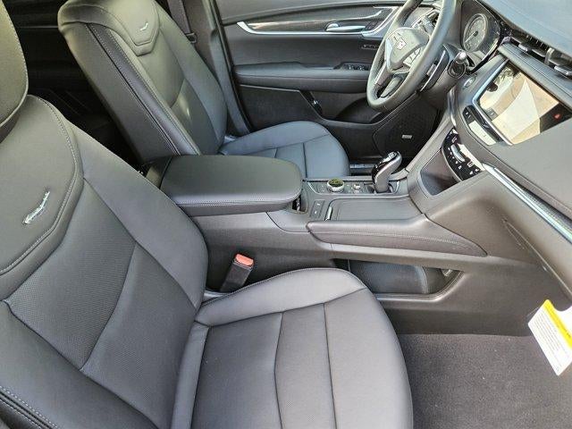 2026 Cadillac XT5 Sport