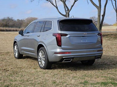 2025 Cadillac XT6 Premium Luxury