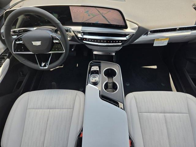 2025 Cadillac LYRIQ Luxury 1