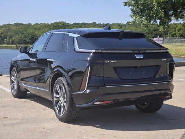 2025 Cadillac LYRIQ Luxury 2