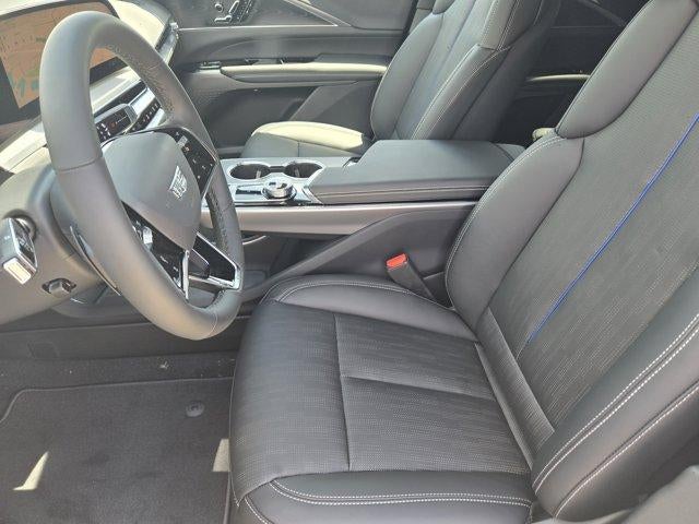 2025 Cadillac LYRIQ Sport 1