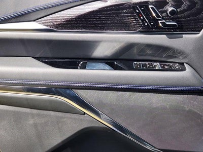 2026 Cadillac ESCALADE IQL Sport