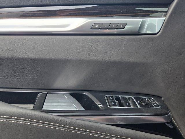 2025 Cadillac Escalade Premium Luxury