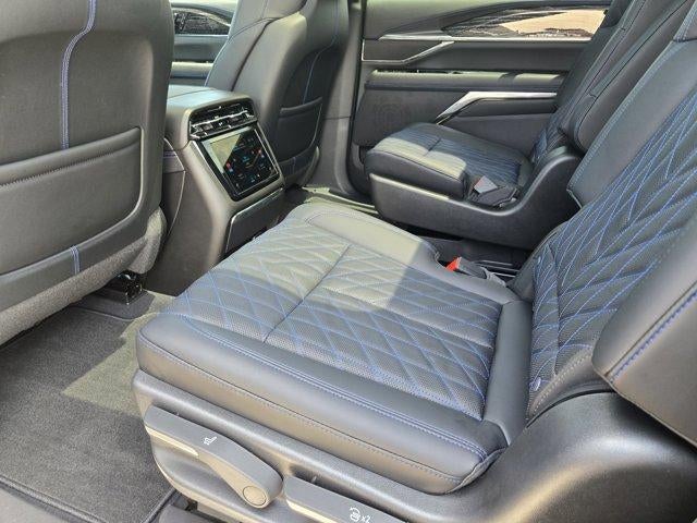 2025 Cadillac ESCALADE IQ Luxury 1