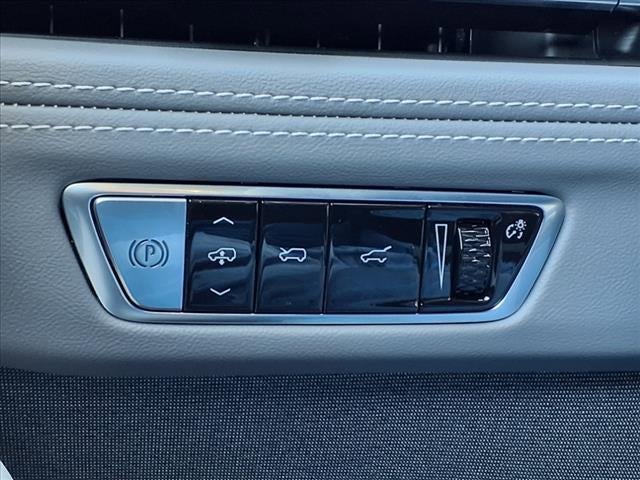 2025 Cadillac ESCALADE IQ Luxury 1