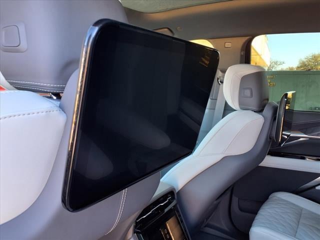 2025 Cadillac ESCALADE IQ Luxury 1