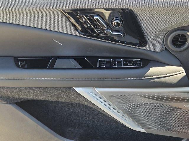 2027 Cadillac OPTIQ Luxury