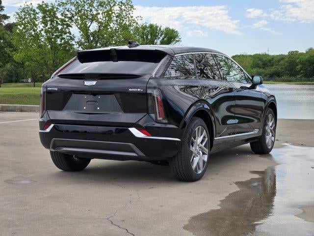 2025 Cadillac OPTIQ Luxury 1