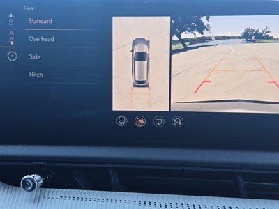 2025 Cadillac OPTIQ Luxury 2