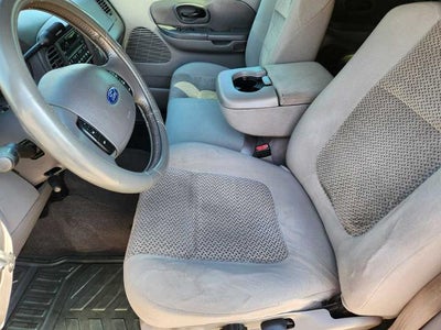 2002 Ford F-150 XLT