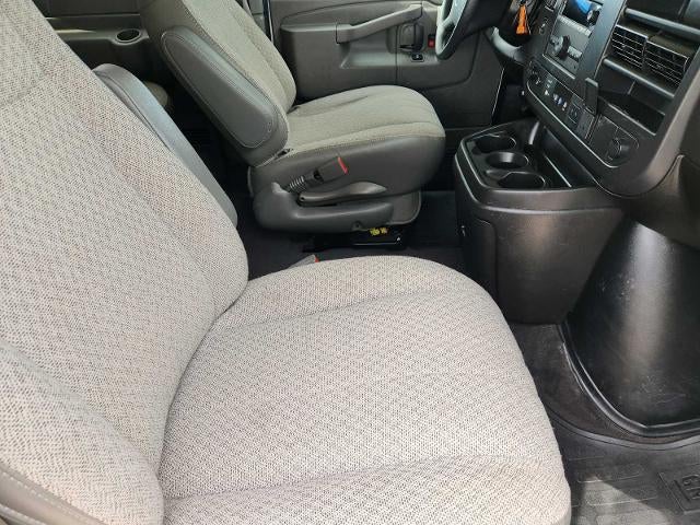 2024 Chevrolet Express Passenger 3500 1LT