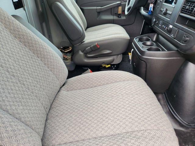 2025 Chevrolet Express Cutaway 3500 Base